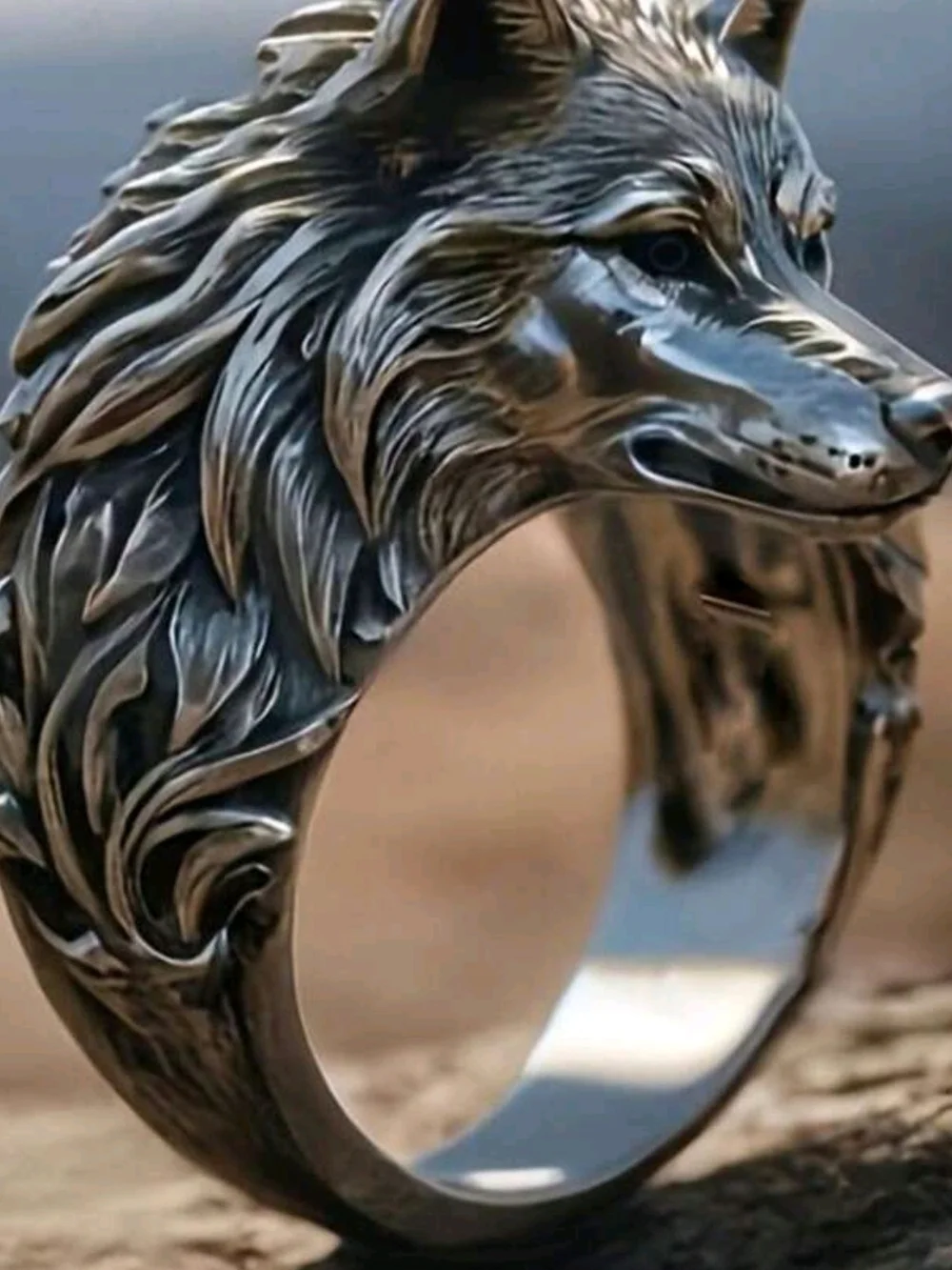 Wolf Head Statement Ring - Metallic Silver Tone
